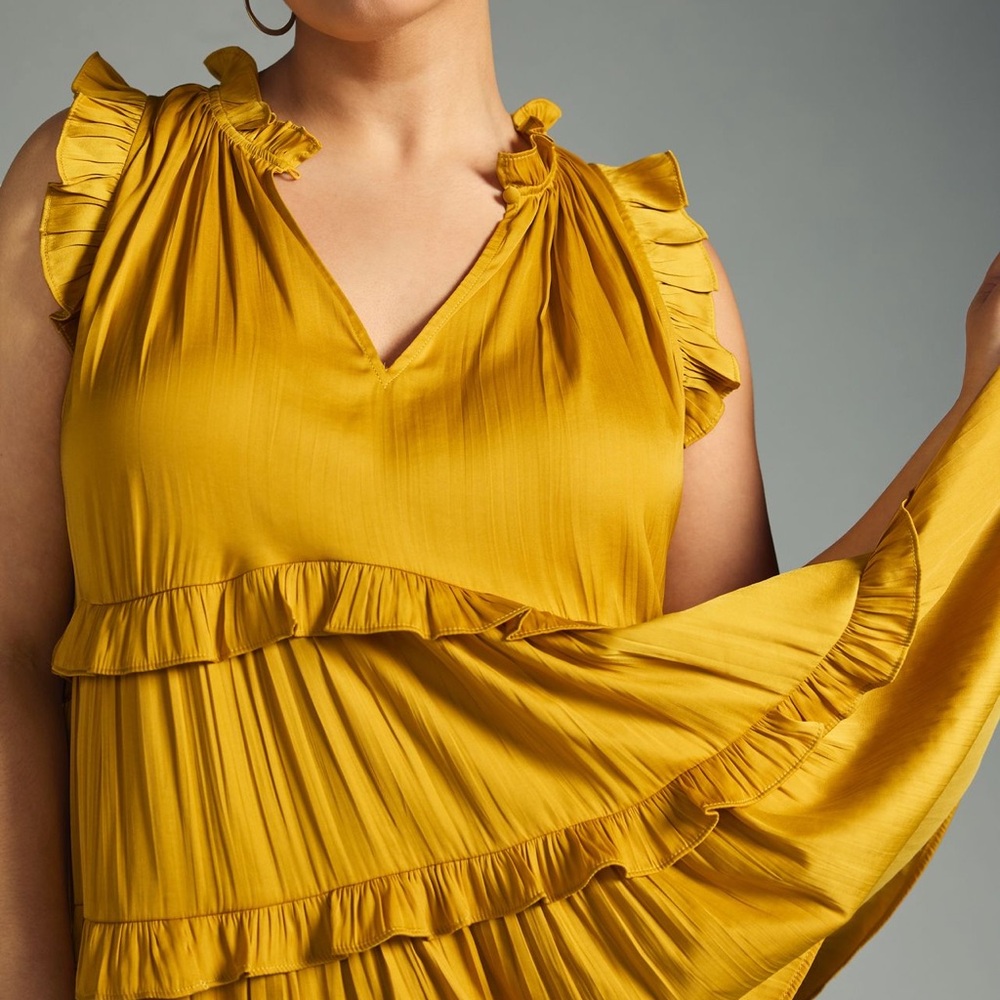 SOLD ✔️Anthropologie Ruffled Tiered
Sleeveless Blouse